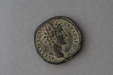 As-Münze von Marcus Aurelius (Bronze)